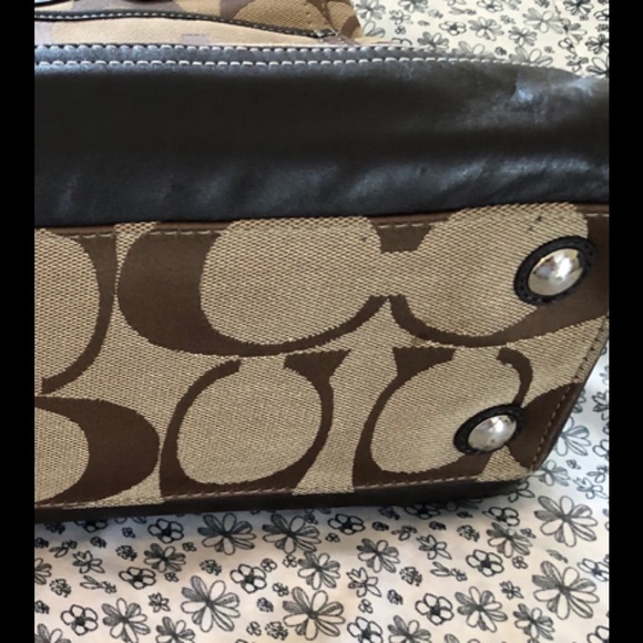 Coach Park Signature Carryall - Picture 4 of 13